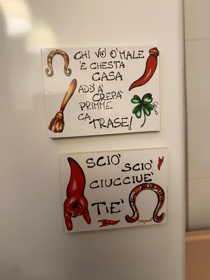 La Casetta Di Giovy Napoli Exterior foto
