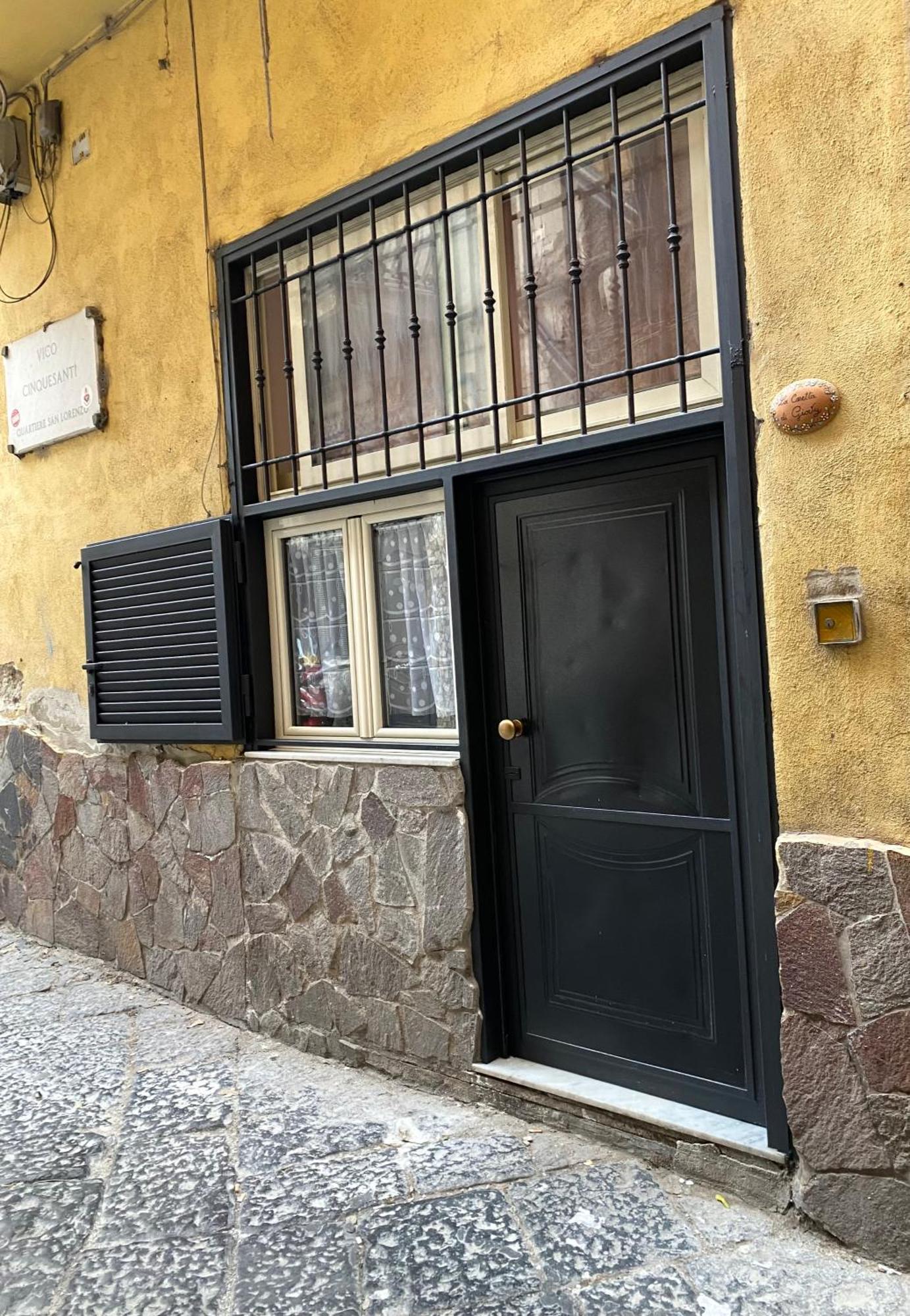 La Casetta Di Giovy Napoli Exterior foto