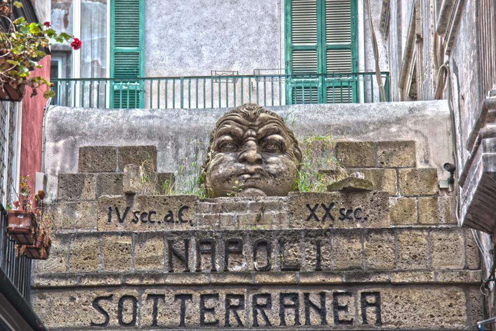 La Casetta Di Giovy Napoli Exterior foto